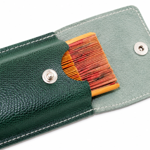 FUNDA PARA ABANICO DE 23 CM CON SOLAPA Y CIERRE BROCHE EN PIEL - VERDE